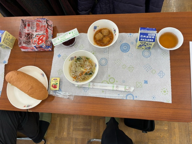 六甲小ふれあい給食（給食）